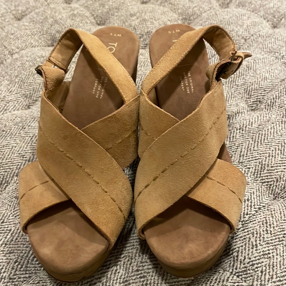Toms size 7.5 - Picture 1 of 6